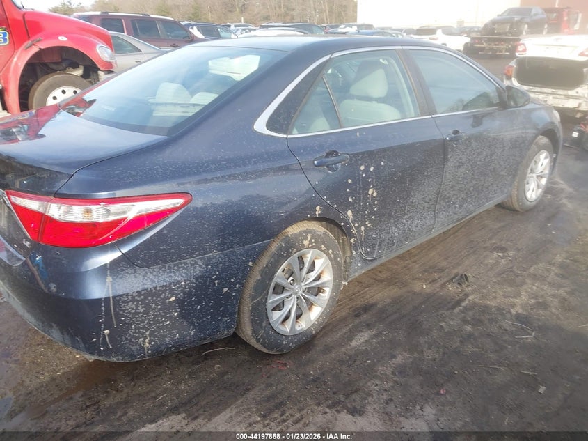 2016 Toyota Camry Le