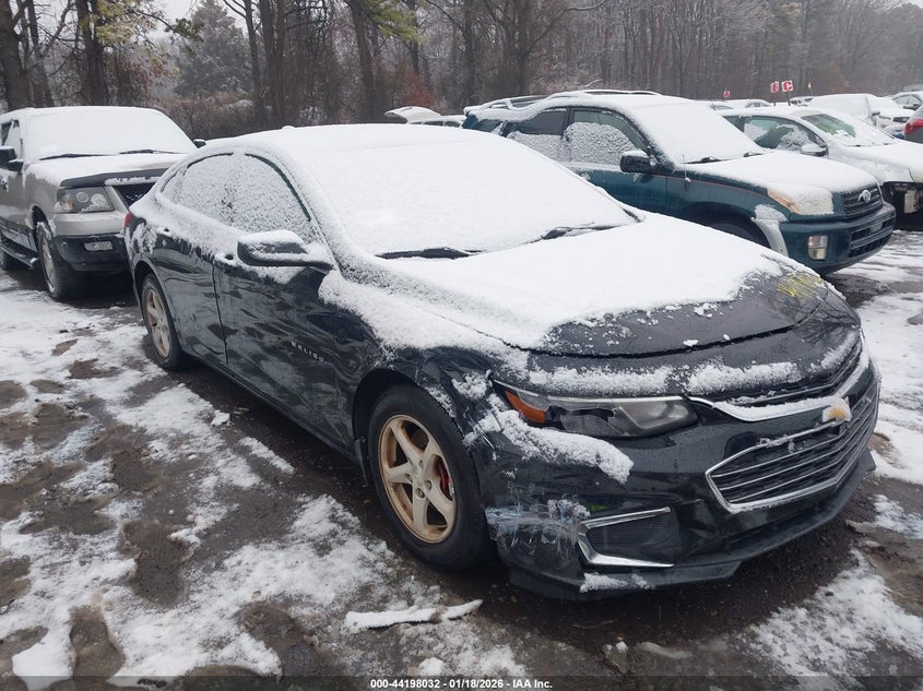 2018 CHEVROLET MALIBU auction photo 1