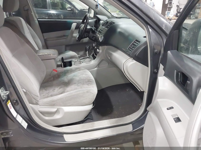 2011 Toyota Highlander Base V6