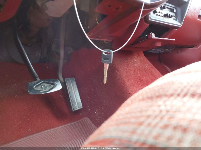 1990 Ford F150 VIN: 1FTEX15N8LKA30724 Lot: 44198108