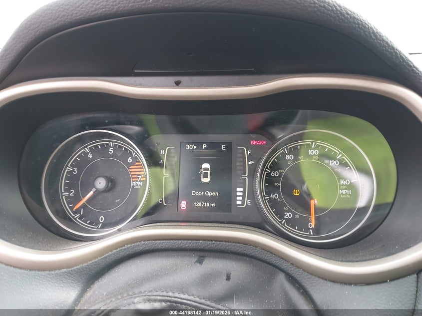 VIN 1C4PJLAB3HW507321 2017 JEEP CHEROKEE ALTITUDE FWD