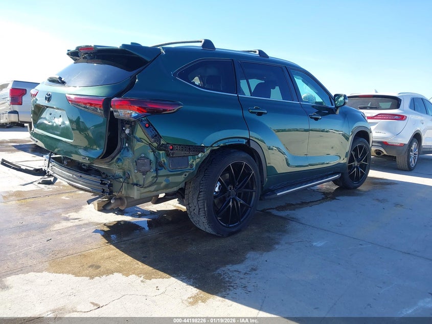 2024 Toyota Highlander Xle