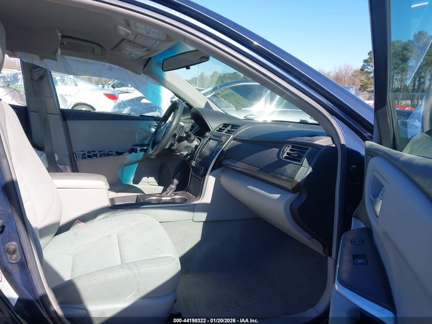 2016 Toyota Camry Le