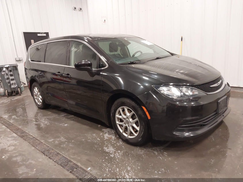 2017 Chrysler Pacifica Touring