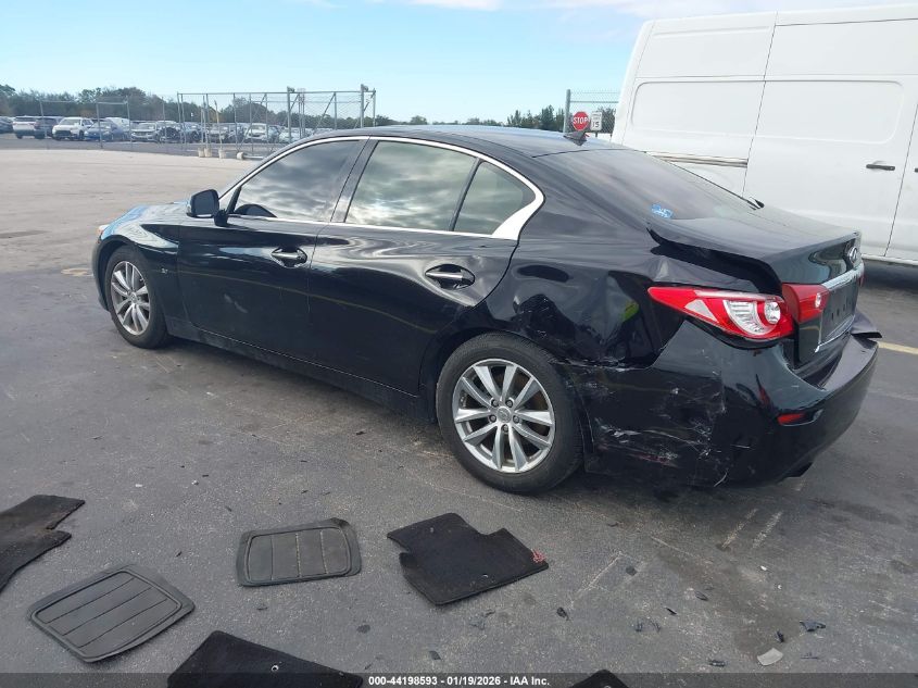 2015 Infiniti Q50 Premium