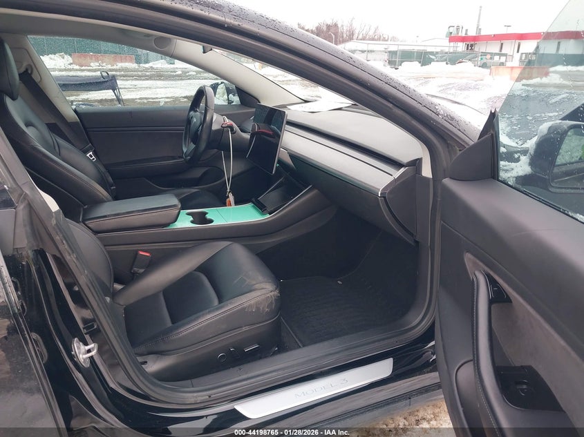 2018 Tesla Model 3 Long Range/Performance