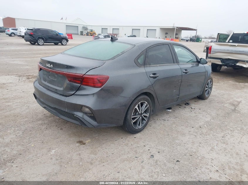 2022 Kia Forte Lxs
