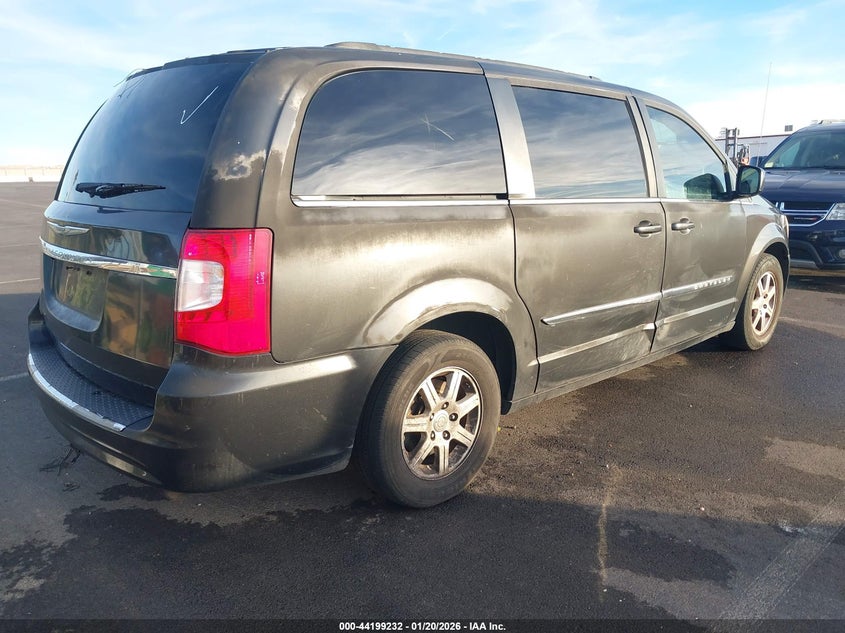 2012 Chrysler Town & Country Touring