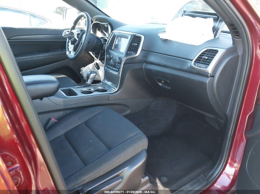 2019 Jeep Grand Cherokee Laredo E 4X2