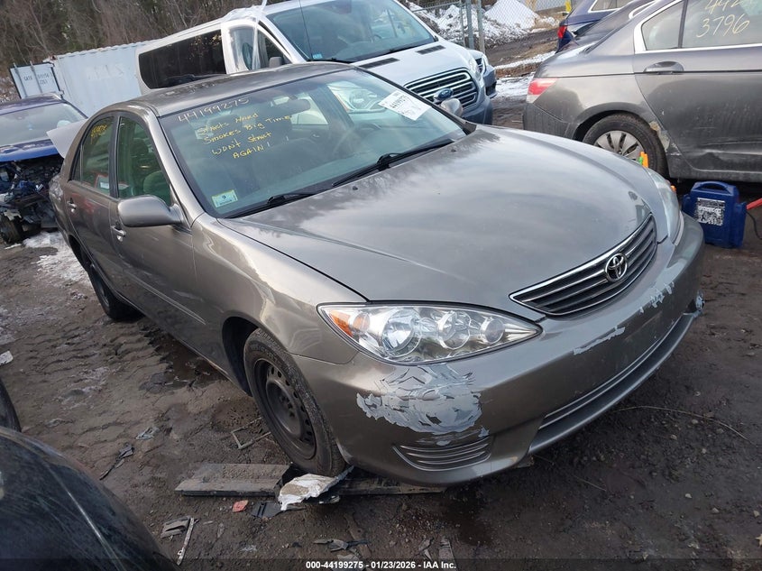 2005 Toyota Camry Le