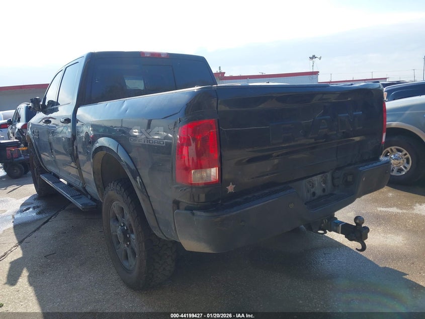 Vin: 3c6ur5dl7hg698422, lot: 44695428, ram 2500 lone star  4x4 6'4 box 20173