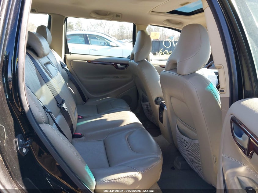 2005 Volvo Xc70 2.5T Awd VIN: YV1SZ592X51199148 Lot: 44199802