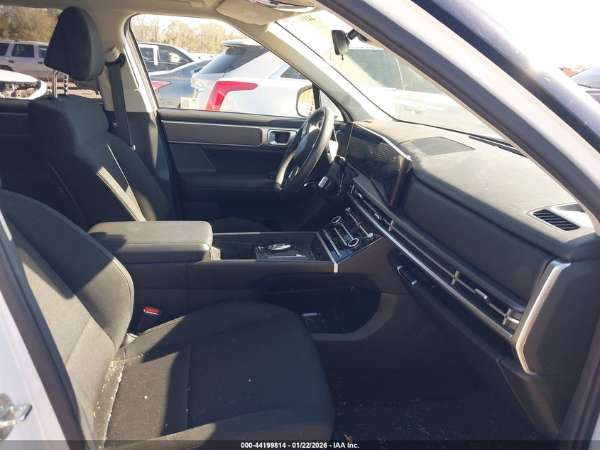 2025 Hyundai Santa Fe Se