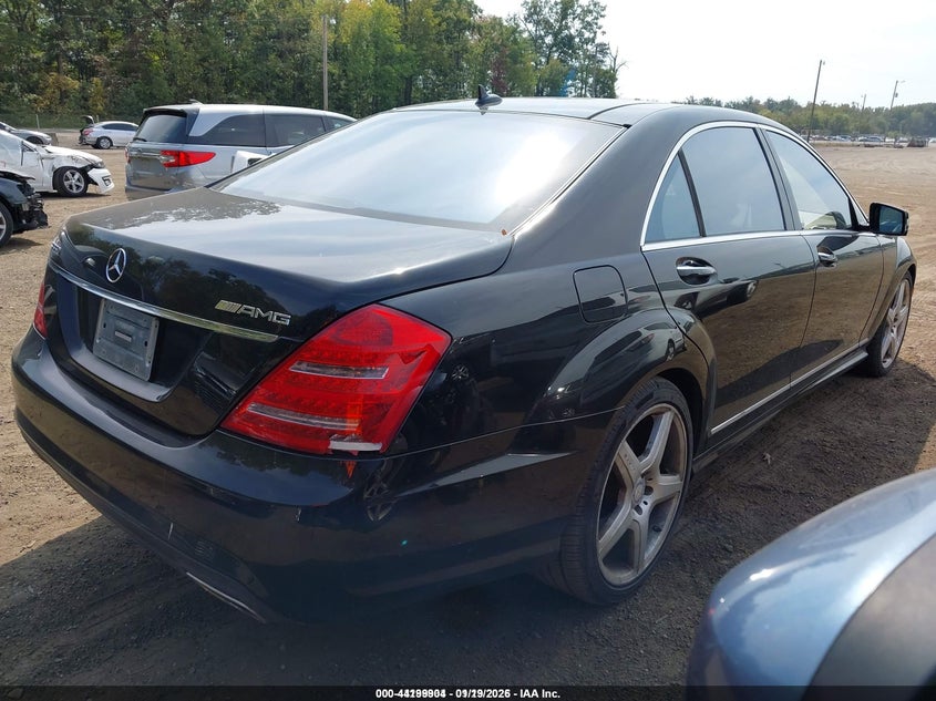 2013 Mercedes-Benz S 550