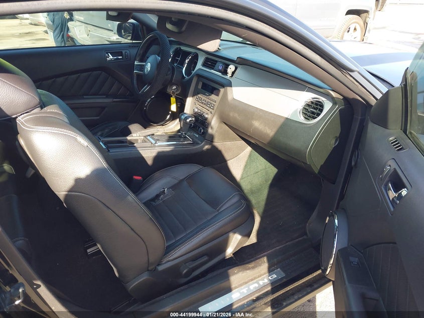 2011 Ford Mustang V6 Premium