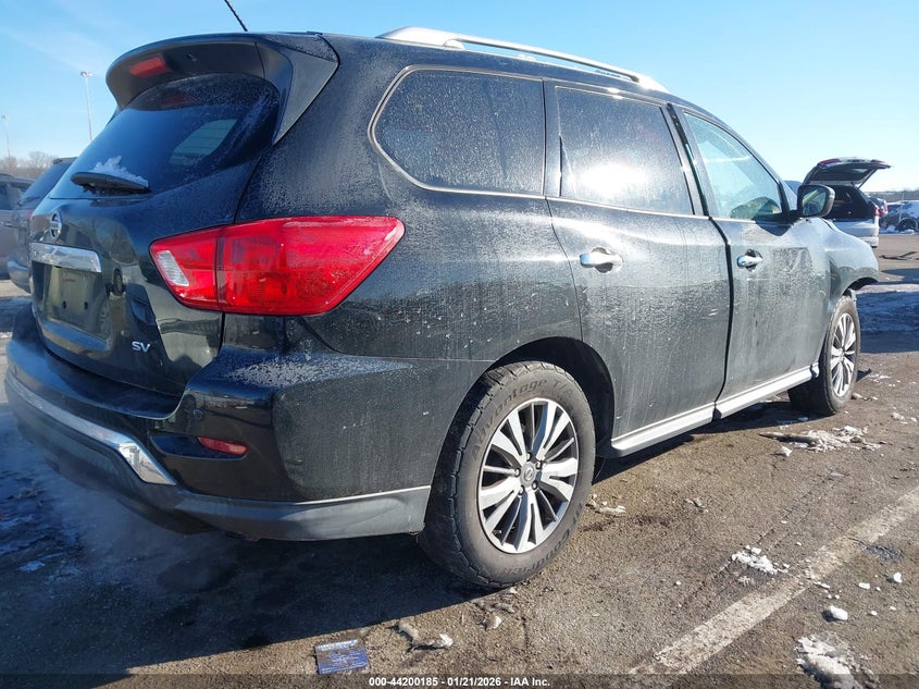 2018 Nissan Pathfinder Sv