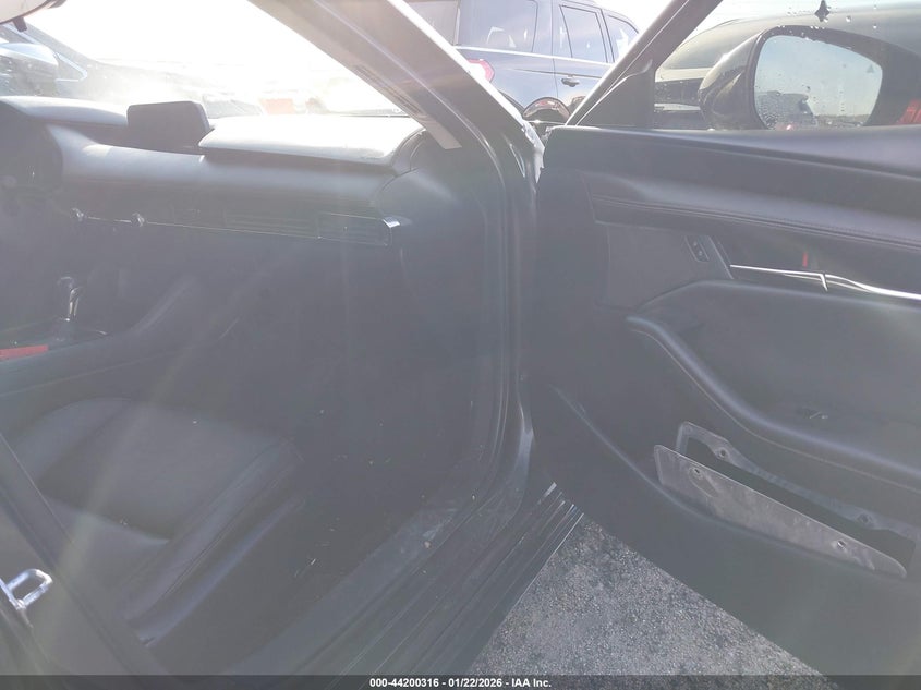 2019 MAZDA MAZDA3 auction photo 5