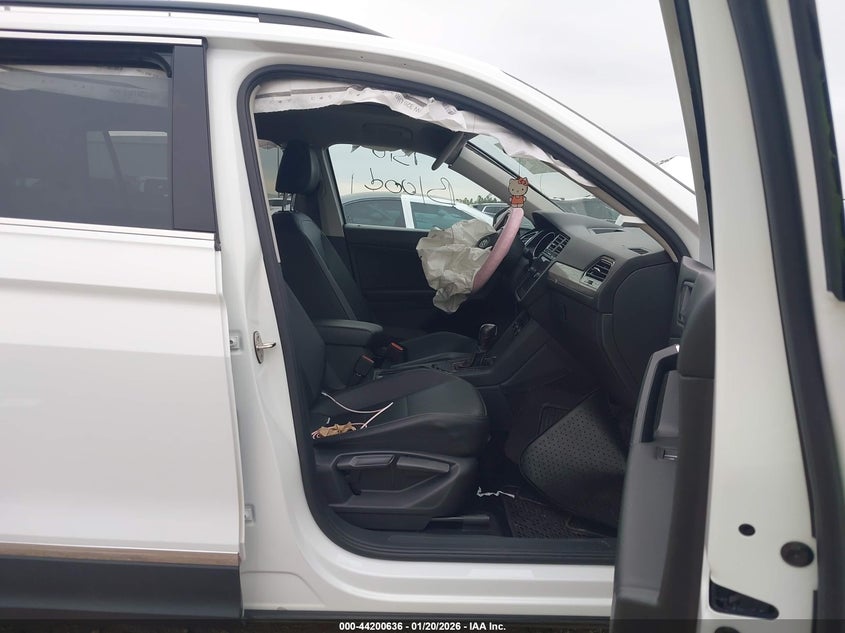 2020 Volkswagen Tiguan 2.0T Se/2.0T Se R-Line Black/2.0T Sel