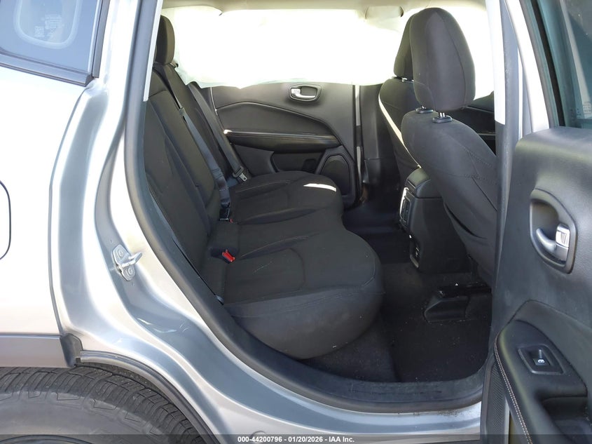 VIN 3C4NJCAB1MT535948 2021 JEEP COMPASS SPORT FWD