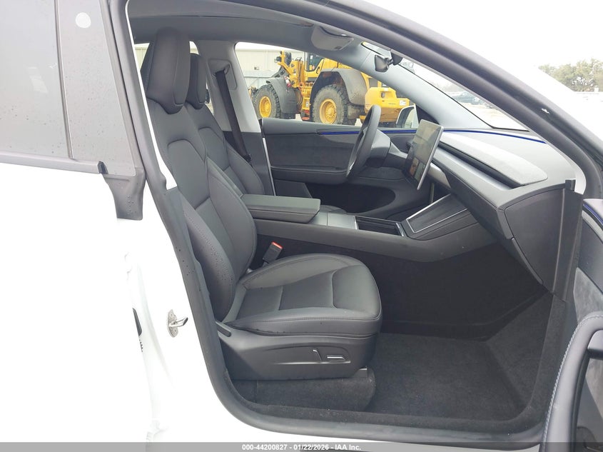 2026 Tesla Model Y Long Range Dual Motor All-Wheel Drive/Long Range Launch Series