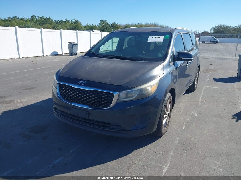 2015 Kia Sedona Lx