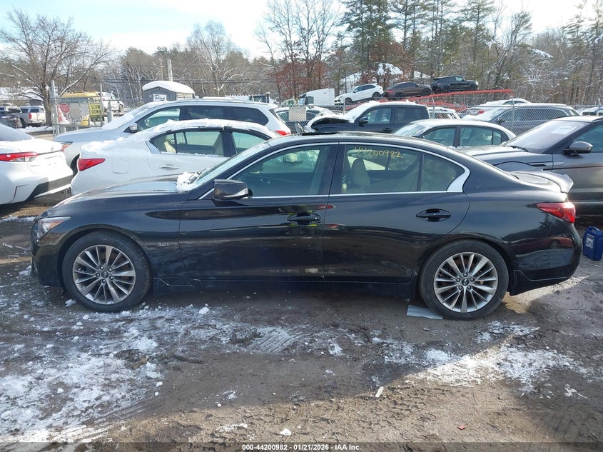 2018 Infiniti Q50 3.0T Luxe VIN: JN1EV7AR3JM430566 Lot: 44200982
