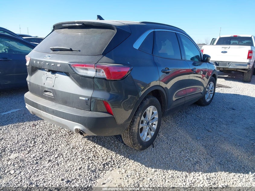 2020 Ford Escape Se