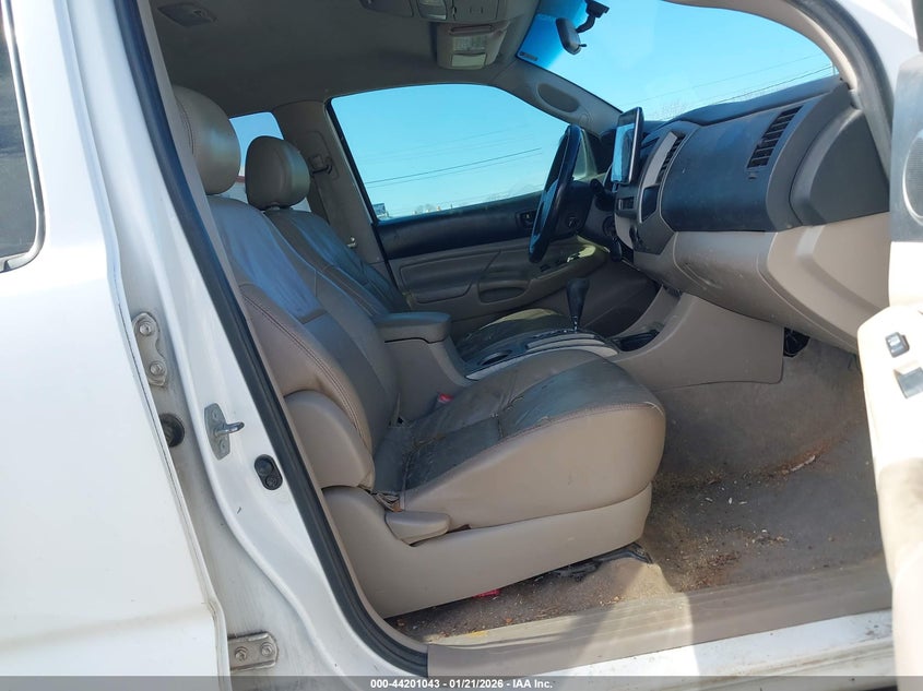 2005 Toyota Tacoma Base V6