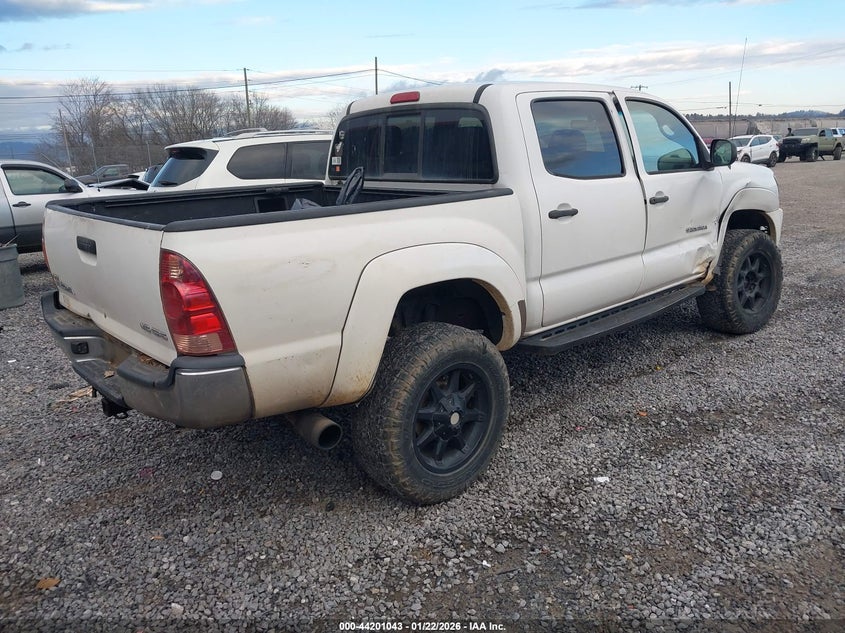 2005 Toyota Tacoma Base V6