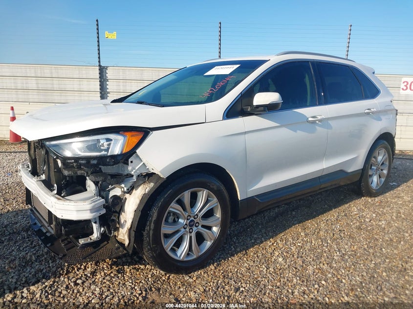 2020 Ford Edge Titanium