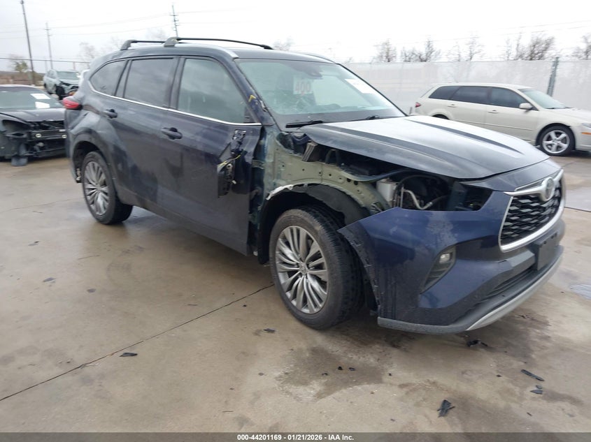 2021 Toyota Highlander Platinum