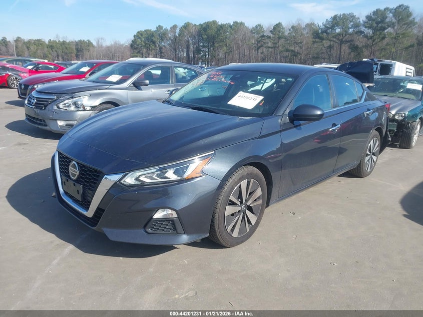 2022 Nissan Altima Sv Fwd