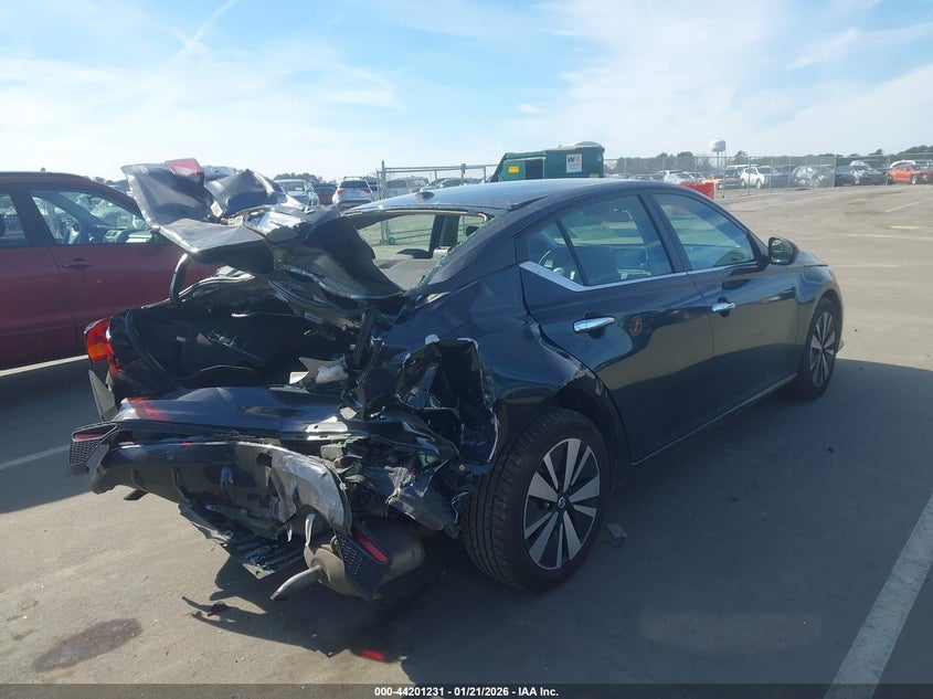 2022 Nissan Altima Sv Fwd