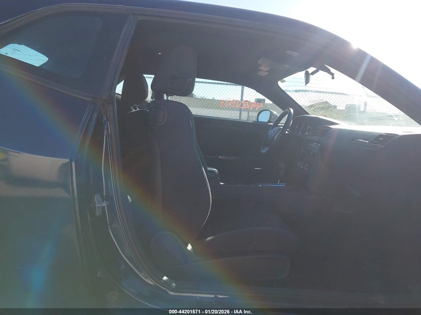 2013 Dodge Challenger Sxt