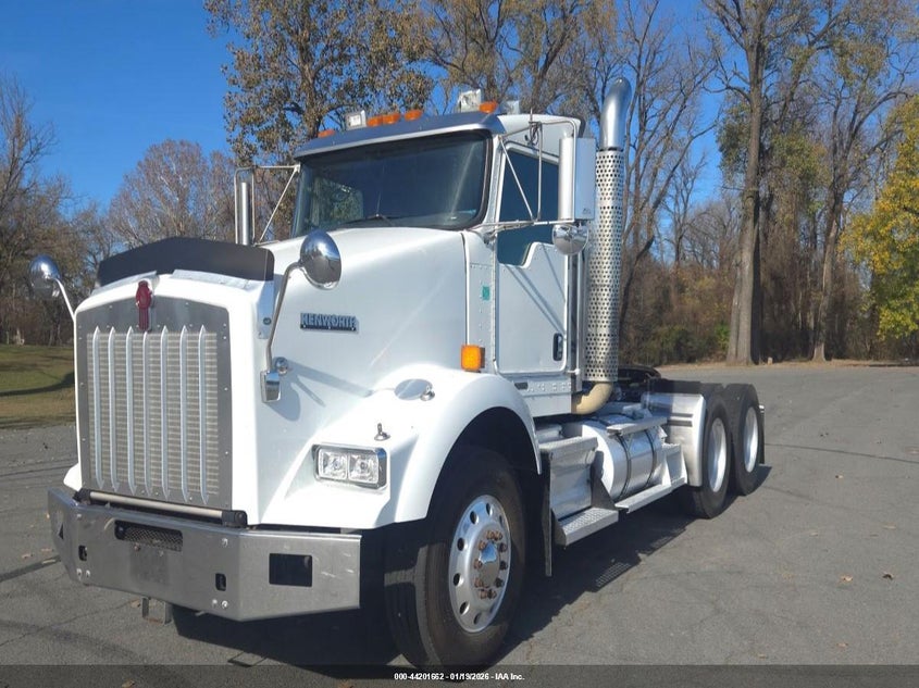 2011 Kenworth Construction T800