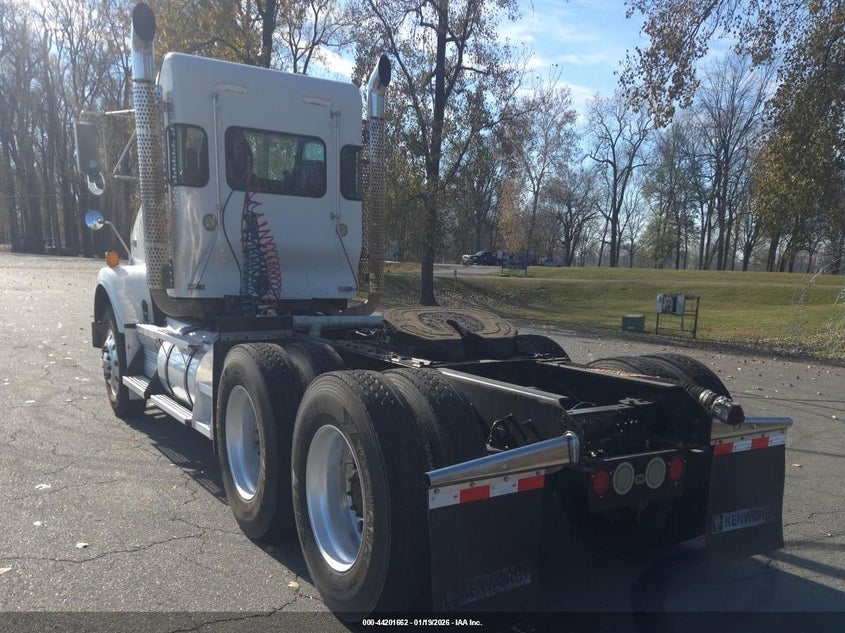 2011 Kenworth Construction T800