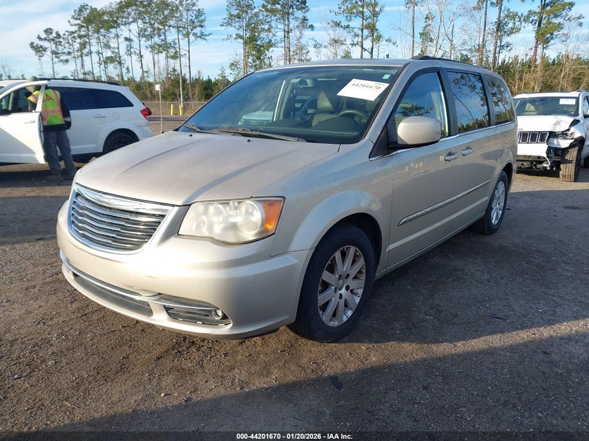 2014 Chrysler Town & Country Touring