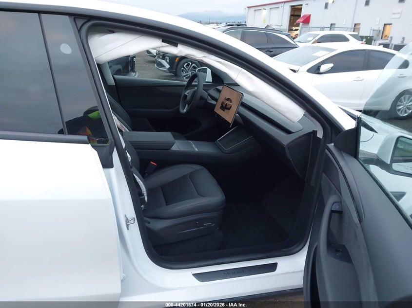 2026 Tesla Model Y Long Range Launch Series/Premium All-Wheel Drive