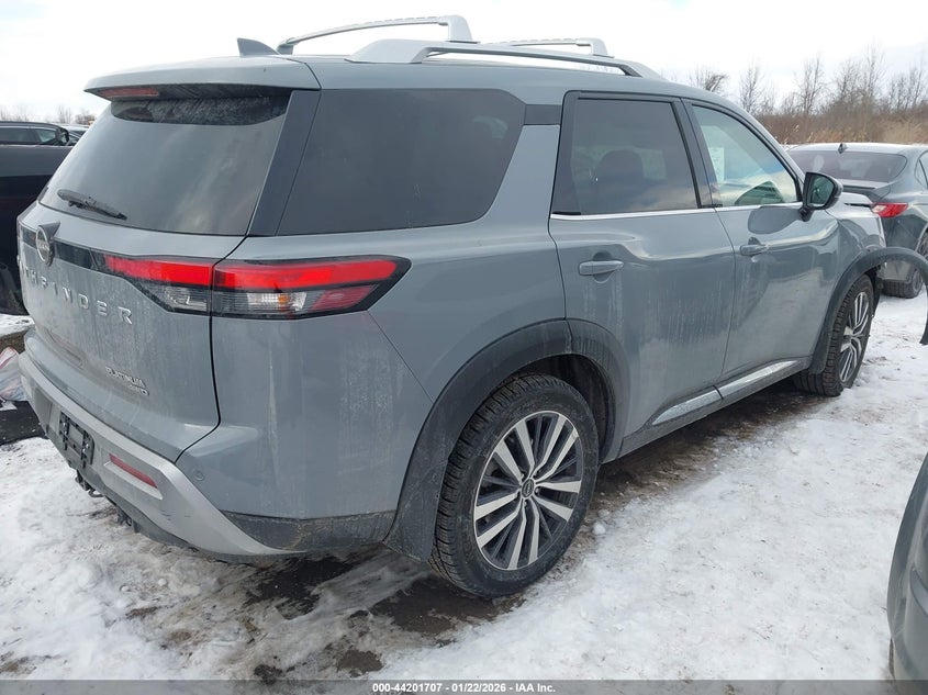 2022 Nissan Pathfinder Platinum 4Wd