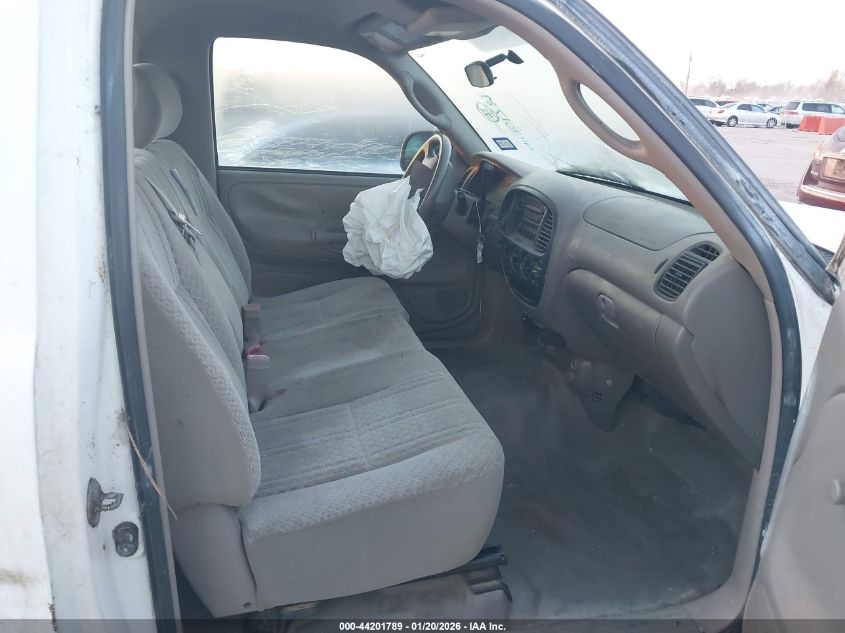 2005 Toyota Tundra Base V8