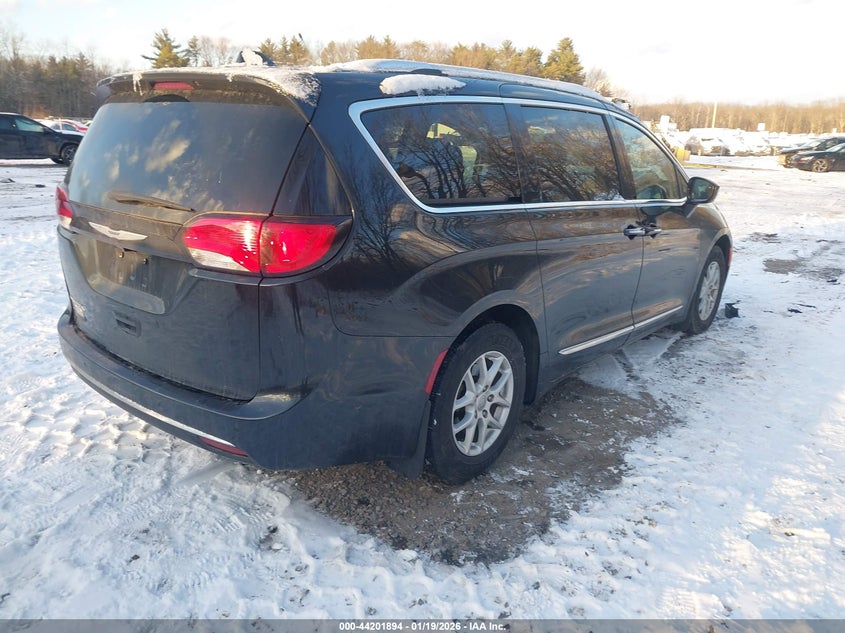 2020 Chrysler Pacifica Touring L