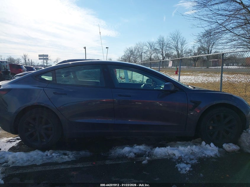 2019 Tesla Model 3 Long Range/Performance VIN: 5YJ3E1EB2KF520722 Lot: 44201912