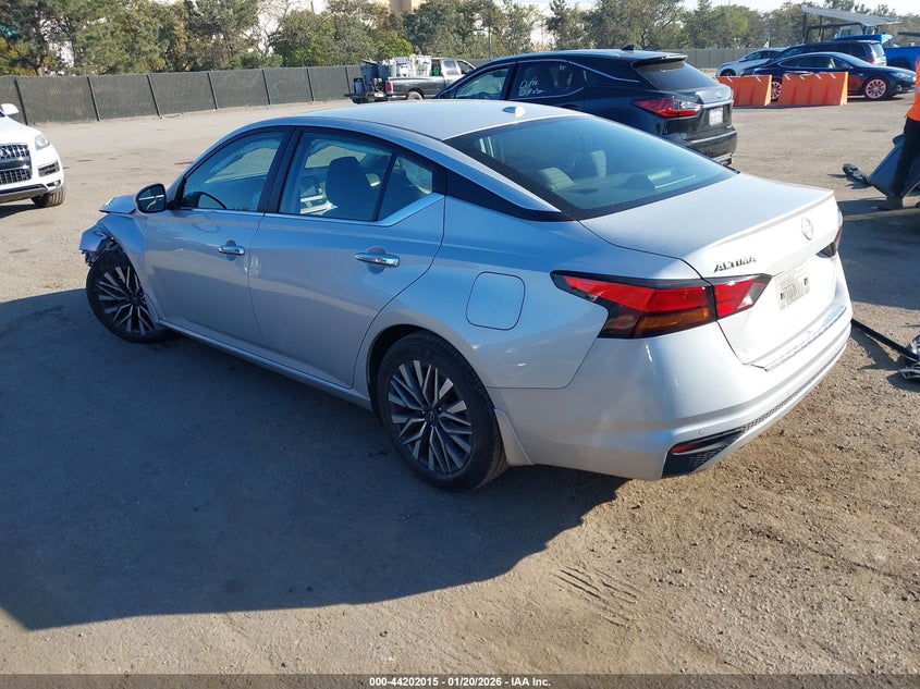 2023 Nissan Altima Sv Fwd