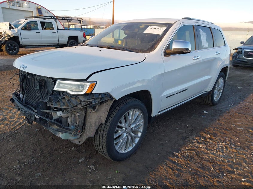 VIN 1C4RJFJG1JC449996 2018 JEEP GRAND CHEROKEE SUMMIT 4X4