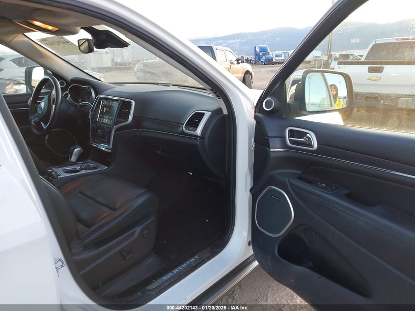 VIN 1C4RJFJG1JC449996 2018 JEEP GRAND CHEROKEE SUMMIT 4X4
