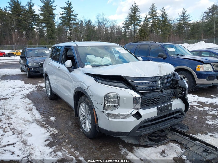 2024 Mitsubishi Outlander Es 2.5 S-Awc