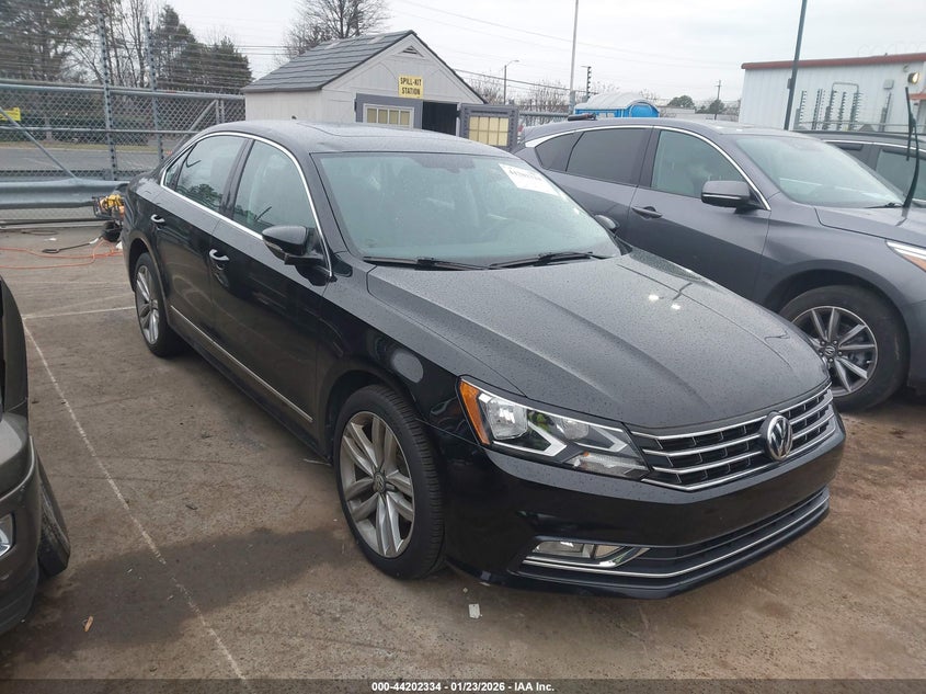2016 Volkswagen Passat 1.8T Sel