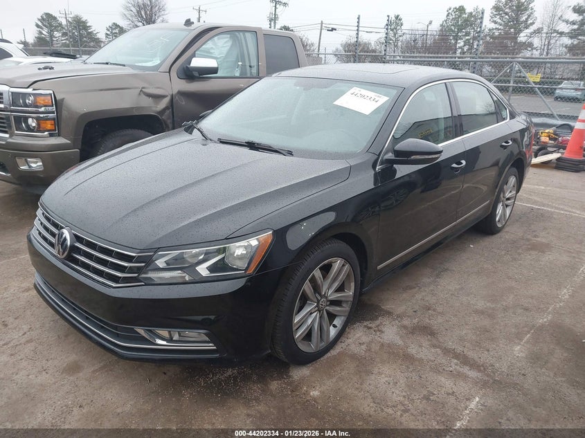 2016 Volkswagen Passat 1.8T Sel