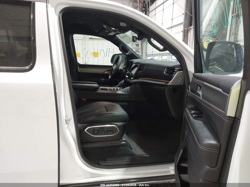 2025 Jeep Wagoneer L Series Ii 4X4