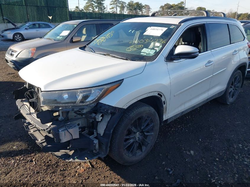 2019 Toyota Highlander Se
